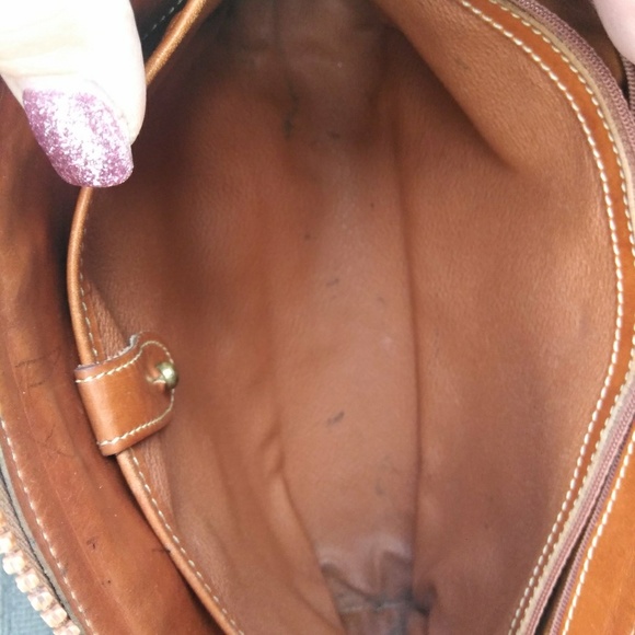 Vintage Dooney and Bourke crossbody - Picture 4 of 7